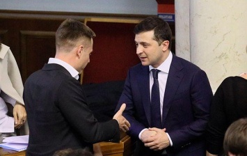 Зеленский выяснял отношения с депутатом Порошенко, который в Раде сравнил его с Голобородько (ФОТО, ВИДЕО)