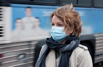 Херсонцы в "коронавирусной" панике скупают антисептики для рук и маски