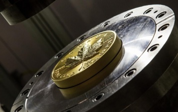 В Канаде выпустили 10-килограммовую золотую монету