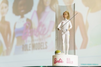 Ольга Харлан превратилась в куклу Barbie