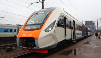 Новый украинский дизель-поезд "пробежал" первые 35 тысяч километров
