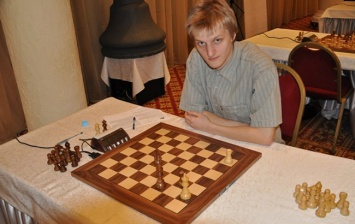 Чемпиона Украины по шахматам нашли мертвым в Москве
