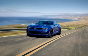 Компания Chevrolet намекнула на выход электрического Camaro