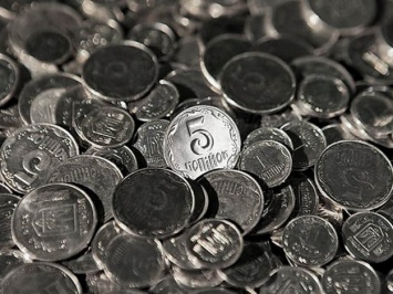 Ждем скульптуру: в Одессу из Ужгорода прислали 5,5 килограмм пятикопеечных монет