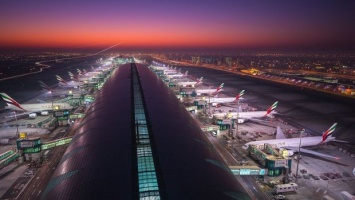 Из-за коронавируса в аэропорту Дубая отключили "умные" рамки