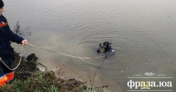 На Черниговщине во время рыбалки утонул автомобиль с мужчиной