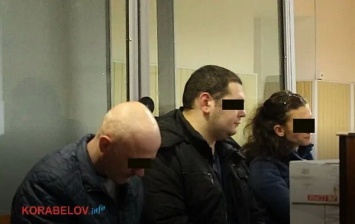 Многодетную мать с подельниками судили за ограбление мужчины в Корабельном районе (ВИДЕО)