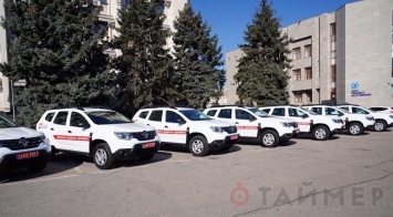 Районам Одесской области передали 22 автомобиля для врачей и 33 портфеля телемедицины