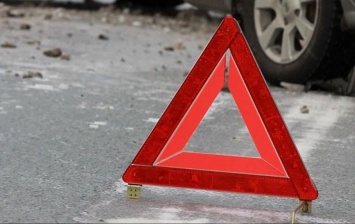 В Запорожье под колеса автомобиля попала несовершеннолетняя девушка (ВИДЕО)