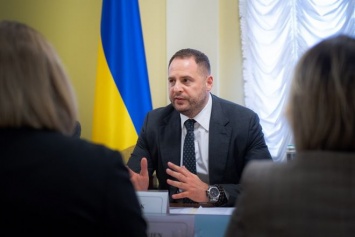 Андрей Ермак пояснил депутатам фракции "Слуга народа" позицию Украины на переговорах в Минске