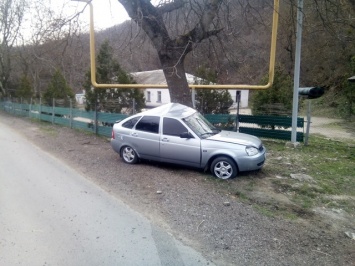 В Феодосии в ДТП погиб водитель автомобиля «Lada Priora»