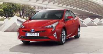 В России отзовут 224 автомобиля Toyota Prius