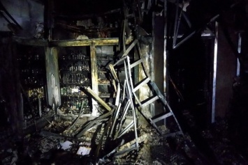 В Харькове ночью сгорело несколько торговых точек, - ФОТО