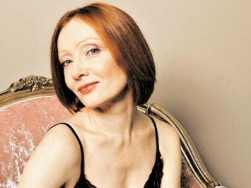 Певица Ольга Зарубина упала в обморок после съемок в программе Первого канала