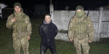 Коронавирусная контрабанда: пограничники поймали «водолаза», переправлявшего маски в Румынию