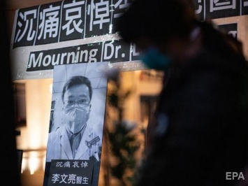 Полиция Китая признала, что ошибочно преследователя врача, который предупреждал о коронавирусе