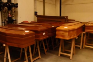 Из-за коронавируса в Италии переполнены крематории: жуткое видео