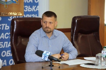Депутат Запорожского областного совета вместе с женой получил доход в 2,5 миллиона гривен