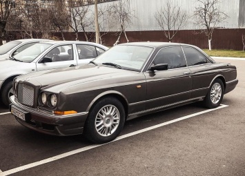 В Украине засняли раритетный коллекционный Bentley