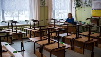 На Харьковщине учителя и воспитатели патрулируют улицы во время карантина