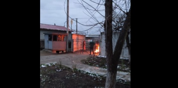 Жгли шины и заблокировали ворота РЭС: в ЛЭО рассказали об инциденте в Рубежном