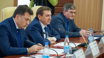 Правительство Крыма подписало Меморандум о неповышении цен на социально значимые продукты
