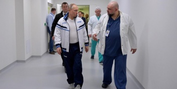 Путин оценил работу медиков больницы для пациентов с коронавирусом