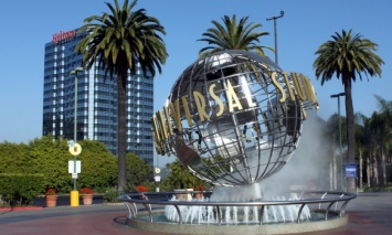 Тематические парки Universal Studios продлили карантин из-за коронавирсу