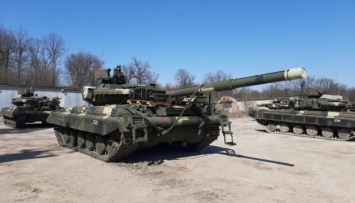 Украинские военные получили модернизированные танки Т-64