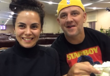 Вытирая нос и пошатываясь: Потап и Настя Каменских записали видео-обращение к украинцам