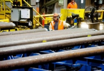 Американская U.S. Steel закроет два трубных завода