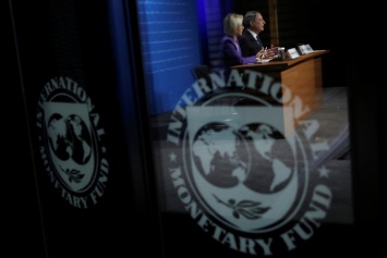 Всемирный банк и МВФ призвали отложить взыскание долгов с самых бедных стран