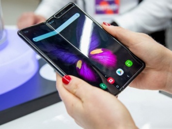 Samsung Galaxy Fold 2 показали на первых фанатских рендерах