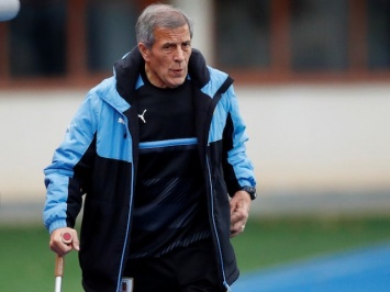 Сборная Уругвая уволила тренера и еще 400 сотрудников из-за коронавируса