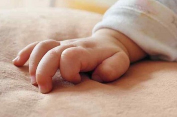 На Тернопольщине спасли младенца, родившегося с весом 610 граммов. ФОТО