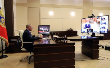 Владимир Путин провел совещание с полпредами по мерах борьбы с коронавирусом