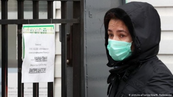 Почему в Беларуси не принимают жестких мер в борьбе с коронавирусом
