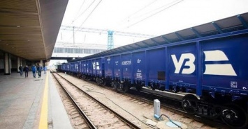 Укрзализныця готова обеспечивать перевозки медиков служебными поездами