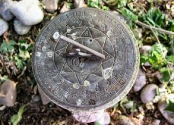В Греции обнаружили часы, которым 2000 лет
