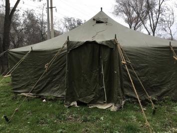 Где в Мариуполе установили палатки для приема больных коронавирусом, - ВИДЕО