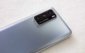 Несмотря на санкции американского правительства, в смартфоне Huawei P40 есть произведенные в США детали