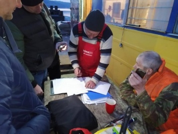 Активисты остановили нелегальную добычу песка в Киевской области