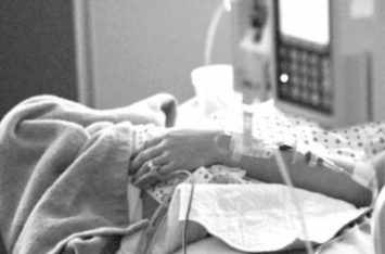 Родила девочку и скончалась: на Прикарпатье умерла женщина с симптомами коронавируса