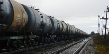 Власти Казахстана запретили ввозить в страну российское топливо