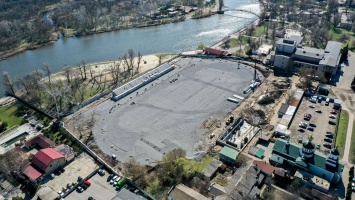 Юрий Голик показал, как на месте старого стадиона «Металлург» в Новомосковске возводят современную спортивную арену