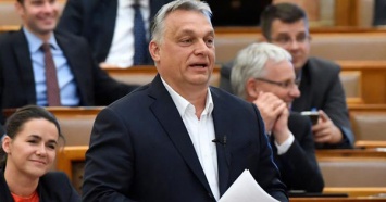 В ЕС призывают отправить Венгрию на "политический карантин"