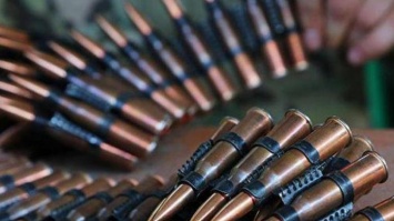 «Оружейный барон»: под Киевом военнослужащий торговал боеприпасами (ФОТО)