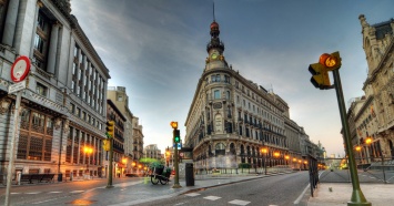 Карантин и путешествия: виртульный тур по самым красивым городам Испании