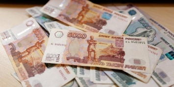 Названы популярные у россиян способы сохранить деньги в кризис