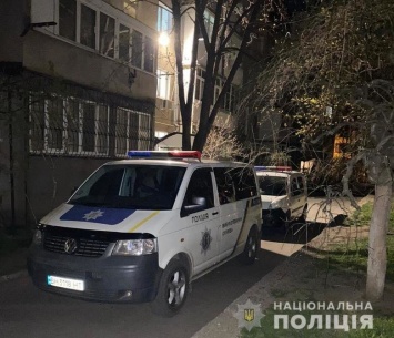 В Одессе в парадной многоэтажки прогремел взрыв, - ФОТО
